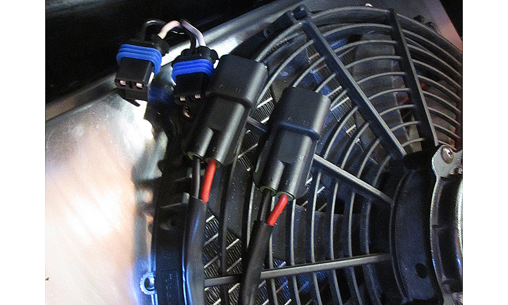 Radiator fan - waterproof connectors